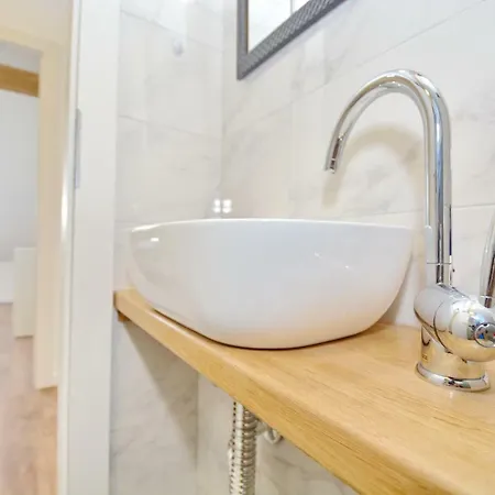 Fantastic View 아파트