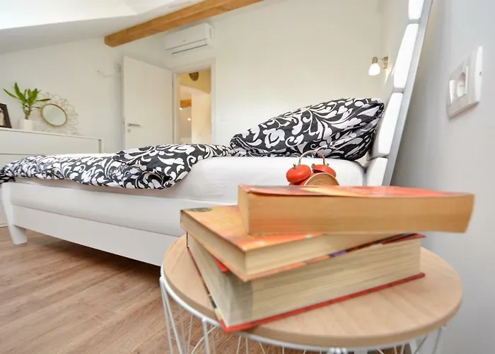 アパート Fantastic View ザダル